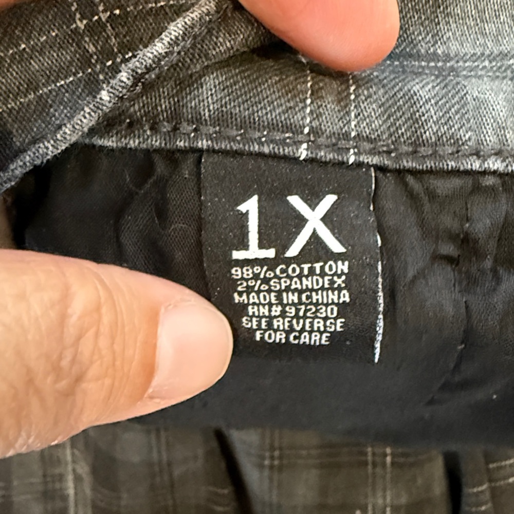 Almost Famous Dark Plaid Trousers - Picture 3 of 6